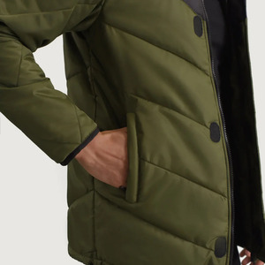 Chaqueta acolchada de lona delgada de alta calidad para hombre, con bloques de color, para clima frío, invierno, talla grande, con logo frontal. - Product Image 3