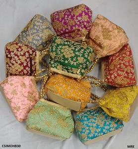 Sac Potli en Soie Brodé HEE 24,5x20 CM avec Cordon de Serrage, Motif Géométrique, Pochette de Soirée Élégante pour Femme, Sac à Bandoulière Ethnique Moyen avec Chaîne - Product Image 3
