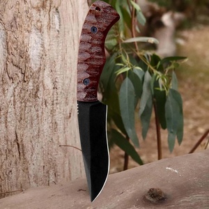 Cuchillo de Caza Fijo de Acero Inoxidable con Recubrimiento Negro de Grado Industrial OEM de Pasha Enterprises, Mango de Madera, Funda de Cuero - Product Image 4