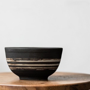 Service à thé de luxe en grès japonais Wabi-Sabi, fait main, éco-responsable, cuite au feu, pour dégustation de thé, par UO - Product Image 6