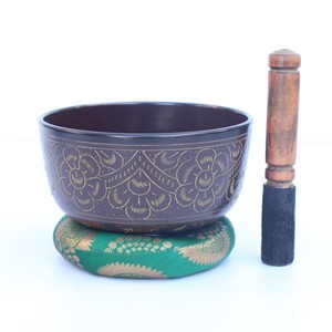 Cuenco de Canto de Aluminio de Alta Calidad para Sanación, Meditación y Terapia, Cuenco de Canto Metálico Antiguo con Grabados Artesanales - Product Image 2
