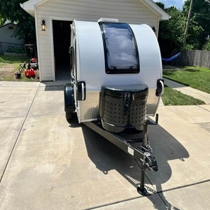 Caravane moderne en forme de larme, compacte, pour les voyages, avec cabine de couchage confortable, aménagement intérieur intelligent et fiable. - Product Image 2