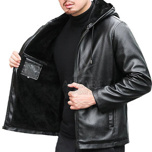 Veste d'hiver confortable en cuir à capuche avec une sensation légère et un intérieur chaud et protecteur - Product Image 4