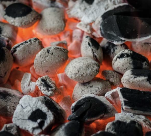 ถ่านไม้จันทน์ดำแท้ 100% สำหรับบาร์บีคิว รูปทรงแท่ง ขายส่ง - Product Image 5