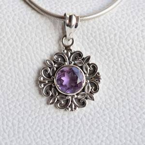 Pendentif en améthyste naturelle NIKHIL GEMS, fait main, argent sterling 925, style bohème vintage, pierre précieuse, fiançailles, évalué par un tiers - Product Image 1