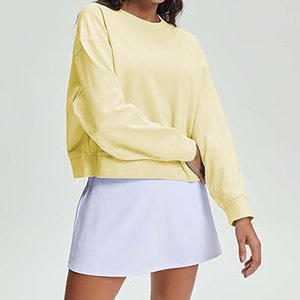 Sweat-shirts courts pour femmes en coton à manches longues, col rond, pull oversize, décontracté, confortable et douillet pour tous les jours - Product Image 2