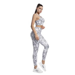 Conjunto de Yoga de Alto Rendimiento, Ropa Deportiva Premium, Transpirable y Elástica para Entrenamiento - Product Image 6