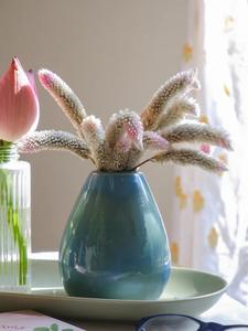 Elegante Jarrón de Cerámica Azul Polvo con Forma Curva Suave, Acabado Brillante y Toque Atemporal para Espacios Modernos - Product Image 6