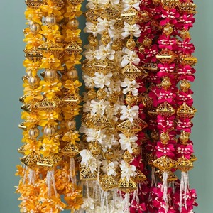 Guirlandes de mariage en tissu de coton faites à la main avec pompons Gota, chaînes décoratives suspendues, pendentifs floraux perlés, cordons pour fête Mehendi - Product Image 1