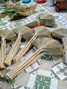 Wholesale Broom Straw <b>Grass</b> <b>Artificial</b> <b>Grass</b> Broom Sustainable <b>grass</b> broom flooring sweeper for house cleaning best price - Product Image 6