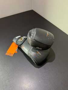 Gants de boxe professionnels Rival légers et respirants en PU avec fermeture auto-agrippante, sangle de poignet réglable, personnalisables, unisexes, vente en gros - Product Image 2