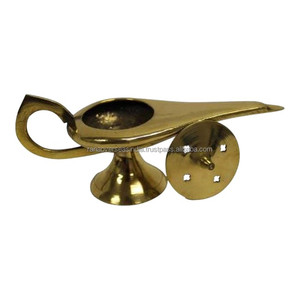 Quemador de Incienso GENIE de Latón Macizo - Aroma a Sándalo y Jazmín, Diseño Exclusivo Hecho a Mano para la Temporada de Primavera, Color Plateado - Product Image 1