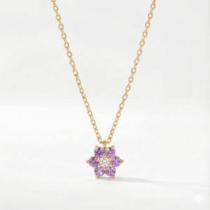 Collier délicat en améthyste, pendentif fleur miniature en améthyste violette, argent sterling 925 plaqué or 14 carats, cadeau - Product Image 1