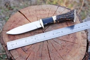 Couteau de camping et de survie en acier Damas fait main, avec lame personnalisée, pour le camping et les activités de plein air, couteau de survie avec étui en cuir gratuit - Product Image 3