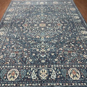 Hand Knotted Wool 8x10 Traditional Persian Medallion Design <b>Green</b> <b>And</b> <b>Grey</b> Area <b>Rug</b> - Product Image 3