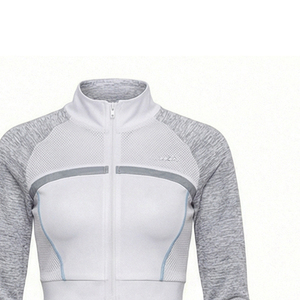 Ensemble de survêtement de sport personnalisé avec logo imprimé, coupe ajustée, en polyester, pour la gym et le jogging, service OEM, respirant et à séchage rapide - Product Image 2