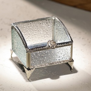 กล่องใส่เครื่องประดับวินเทจ กรอบโลหะกระจก กล่องเก็บเครื่องประดับคุณภาพพรีเมียม กล่องจัดระเบียบโชว์เครื่องประดับ - Product Image 1