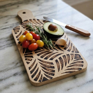 Handcrafted Elegant <b>Wooden</b> Chopping Board Features <b>Laser</b> Carved Botanical Leaf Patterns Desktop Display Stand For <b>Cutting</b> Vegie - Product Image 5