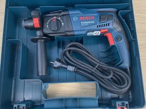 สว่านโรตารี่แบบมีสาย GBH 220 รุ่น Professional พร้อมหัวจับดอกสว่านแบบ SDS-PLUS กำลังไฟ 720 วัตต์ 3 โหมด ขนาดเจาะสูงสุด 30 มม. มอเตอร์แบบมีแปรง - Product Image 6