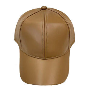 หมวกเบสบอลหนังสีดำแบบขายส่ง 6 แผง ทรง unisex หนัง PU ปีกโค้ง ปรับขนาดได้ พร้อมตัวอักษร สไตล์สตรีทแวร์ หมวกลำลองสำหรับ unisex - Product Image 5
