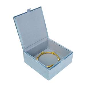 Hermosa caja de joyería hecha a mano con bordado Zari en tela rosa y trabajo de cuentas, para decoración del hogar y como regalo empresarial. - Product Image 2