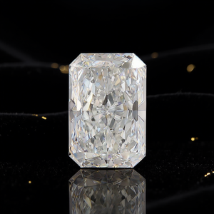 Bijoux en diamant de laboratoire certifié IGI 15,09 carats Radiant VVS2 - Product Image 3