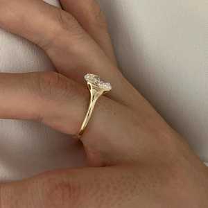 Magnifique bague de luxe en diamant taille ovale 3,01 carats cultivé en laboratoire avec or massif 18 carats, bijou de promesse raffiné, cadeau pour petite amie - Product Image 6