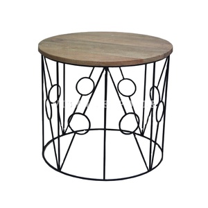 Tables basses en bois élégantes et tables d'appoint pour l'espace de vie - Product Image 1