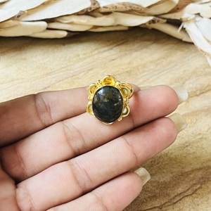 Fast Moving Labradorite <b>Rings</b> Boho Brass <b>Rings</b> Women 18k <b>Gold</b> Plated Floral Shield <b>Cocktail</b> Statement <b>Ring</b> For Wholesale/OEM/ODM - Product Image 2