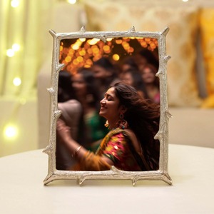 <b>Metal</b> <b>Frame</b> Modern Ring Design Wall Decor <b>Frame</b> Stylish Art Display <b>Frame</b> for Home Living Room Office Interior Decoration - Product Image 2