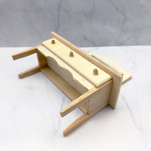Mini coiffeuse en bois avec miroir, meubles de maison de poupée, accessoires pour maison de poupée, ornement DIY pour les plus de 14 ans - Product Image 6