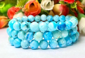 Bracelet en résine multicolore éblouissant de haute qualité pour femmes, bracelet irrégulier, décoration pour la Saint-Valentin, la fête des mères - Product Image 3