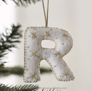 Décoration Suspendue Unisexe Tendance Faite à la Main Brodé Perlé en Tissu pour Arbre de Noël, Thème Chrétien Festif et Saisonnier - Product Image 2