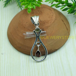 จี้รูปหยดน้ำเงินเงินแท้ 925 ประดับด้วยพลอยการ์เนตและพรีไนต์ ทำด้วยมือ จี้ห้อยประดับพลอย ขายส่งเครื่องประดับสำหรับผู้หญิง - Product Image 6