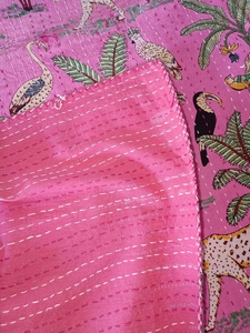 Cubrecama Floral con Estampado de Pájaros, Estilo Bohemio, Moderno, para Todas las Estaciones, de Mezclilla Estampada, con Relleno de Algodón Hecho a Mano, para Uso Doméstico - Product Image 5