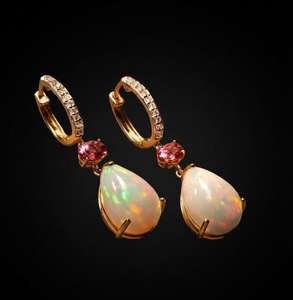 Boucles d'oreilles créoles en opale naturelle éthiopienne, forme goutte, plaquées or, bijoux en cristal de guérison - Product Image 1