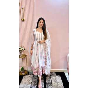 Robes de soirée de créateur Robe Anarkali élégante avec Pent et Dupatta pour la fête - Product Image 3