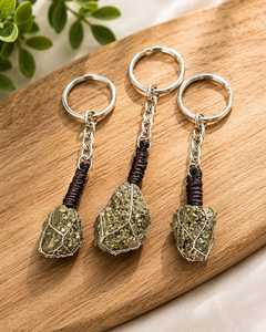 Llavero de pirita natural, amuleto de piedra mineral en bruto, llavero de cristal portátil, accesorio decorativo para regalo y colección - Product Image 3