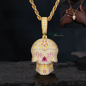 Pendentif Crâne en Argent 925 Plaqué Or 22K avec Pierres Moissanite Taille Ronde Brillante Certifiées, Style Hip-Hop, Bijou Unisexe pour Fête - Product Image 3
