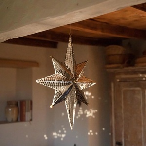 Nouveauté Décoration de fête de Noël en forme d'étoile en métal à suspendre - Vente en gros d'usine - Product Image 3