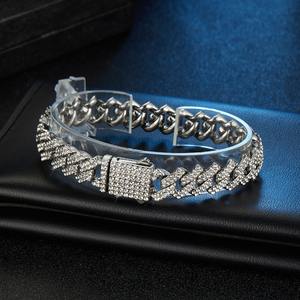 Collar de cadena cubana con dijes para mujer, estilo hip hop, con incrustaciones de moissanita VVS, de plata de ley, chapado en plata - Product Image 3