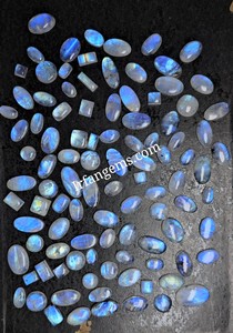 Piedras Preciosas Sueltas de Piedra Lunar Blanca Arcoíris 100% Naturales de Alta Calidad, Pulimentadas y Multibrillantes, Certificadas por Terceros para Joyería - Product Image 4
