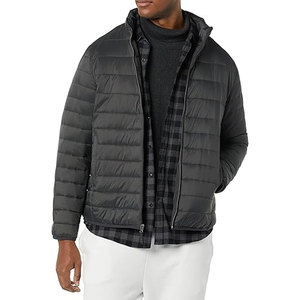 Chaqueta acolchada transpirable, ligera y duradera para hombre en venta, con cuello alto, cierre de cremallera, informal, de primera calidad. - Product Image 1