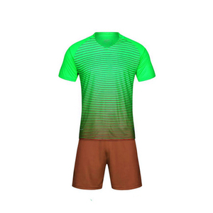 Uniforme de Fútbol de Última Moda en Venta al por Mayor, Conjunto de Uniforme de Fútbol para Adultos de Alta Calidad - Product Image 2