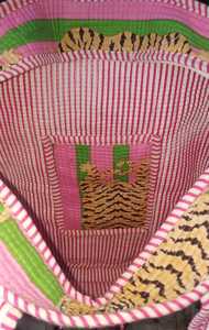 Bolso Tote de Hombro Acolchado de Algodón con Estampado Serigrafiado, Hecho a Mano por Fabricante Mayorista, con Cierre de Cremallera y Cadenas, 16x16 Pulgadas, Bolso de Viaje - Product Image 6