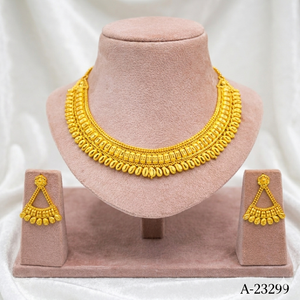 ชุดเครื่องประดับทองชุบหนา 0.3 มม. ประดับเพชรซิคอนรูปดอกไม้ ยี่ห้อ Trendy MOLL JEWELLERS สำหรับผู้หญิง เหมาะสำหรับงานหมั้นและงานแต่งงาน - Product Image 1