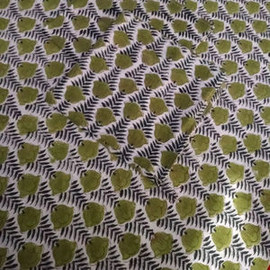 Tissu indien artisanal écologique en sergé occultant, coton doux, imprimé floral moderne de Jaipur, pour robes, décoration intérieure et artisanat - Product Image 3