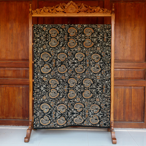 Tissu en coton batik indonésien fait main, motif traditionnel Tulis Sawat Putra, noir Sogan foncé, textile de qualité supérieure - Product Image 4