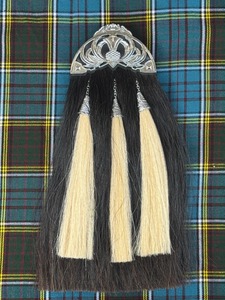 Pochette en fourrure véritable de haute qualité, prix d'usine, éperons en crin de cheval, accessoires traditionnels pour kilt avec matériaux de haute qualité, ceintures - Product Image 2