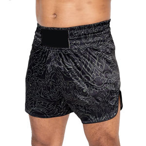 Shorts de boxe Muay Thai de haute qualité 100% polyester satiné, séchage rapide, respirant, extensible pour l'entraînement en salle et les arts martiaux - Product Image 1
